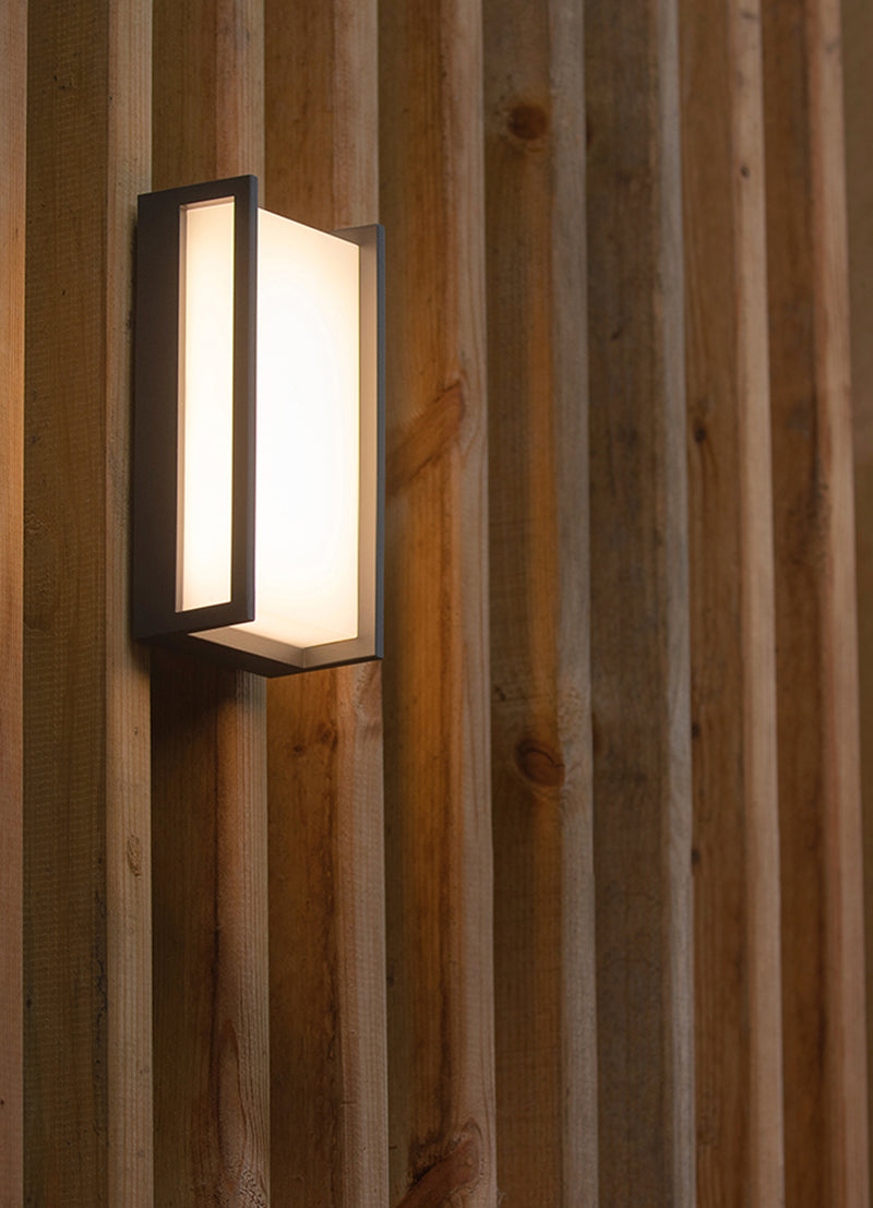 Cubo Wall Light